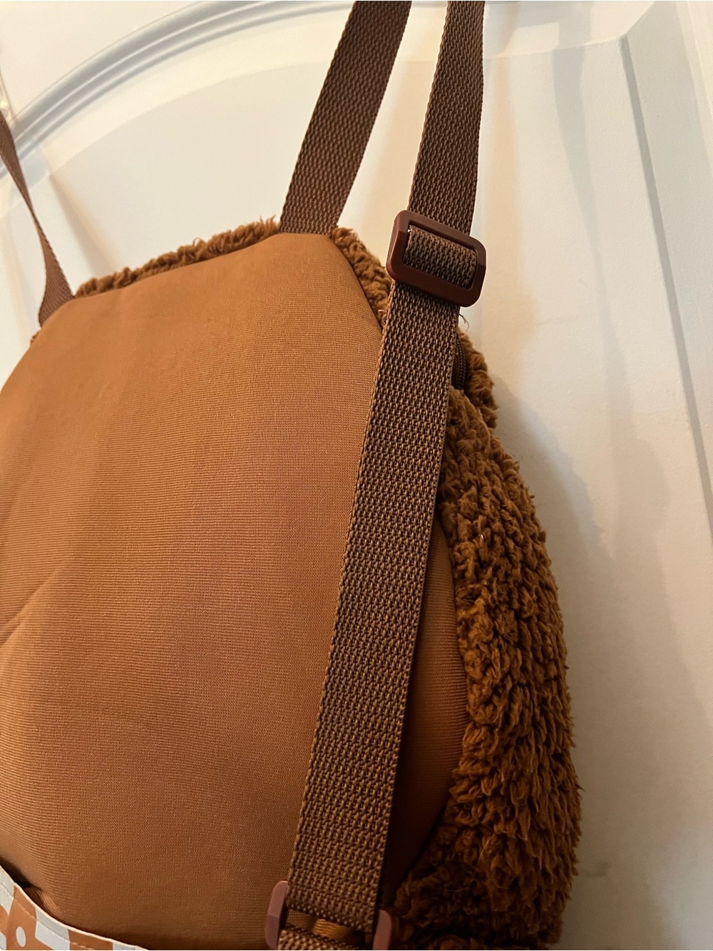 Star Wars Chewbacca Plush Backpack with Crossbody Detail - Brown - Picture 6 of 9